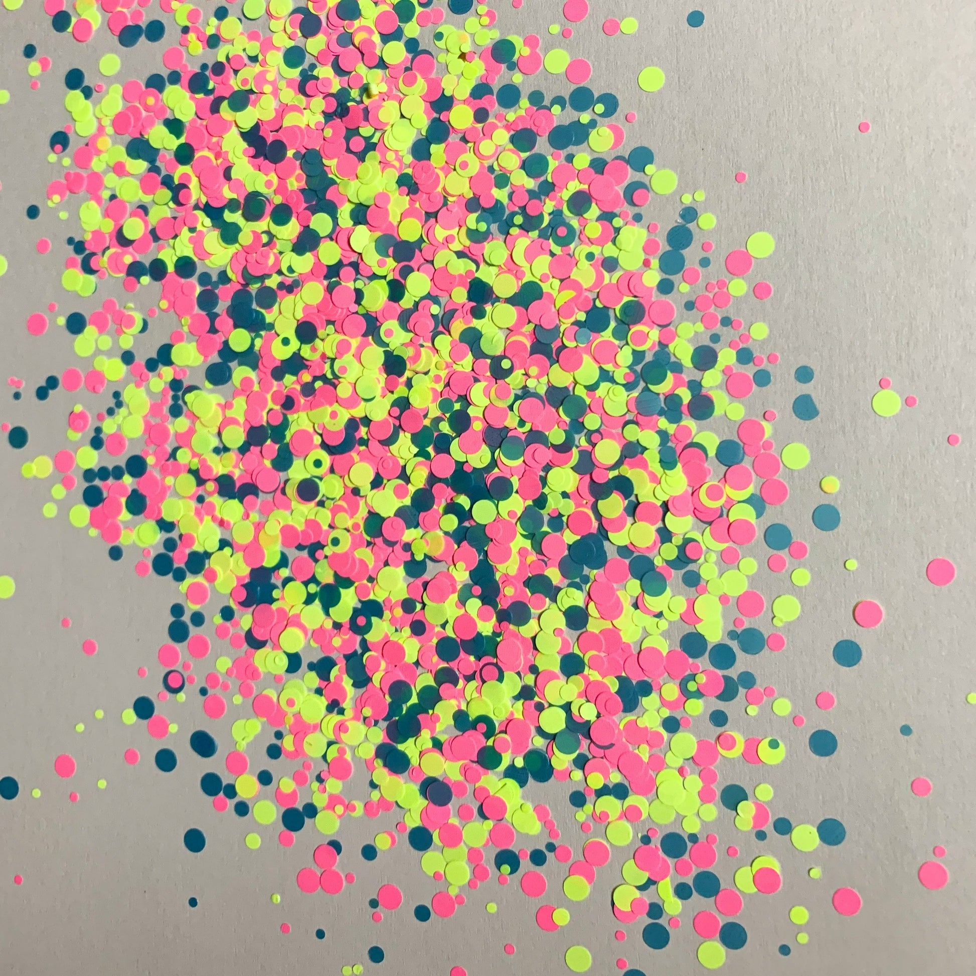 Pink, blue and yellow circle chunky glitter mix.